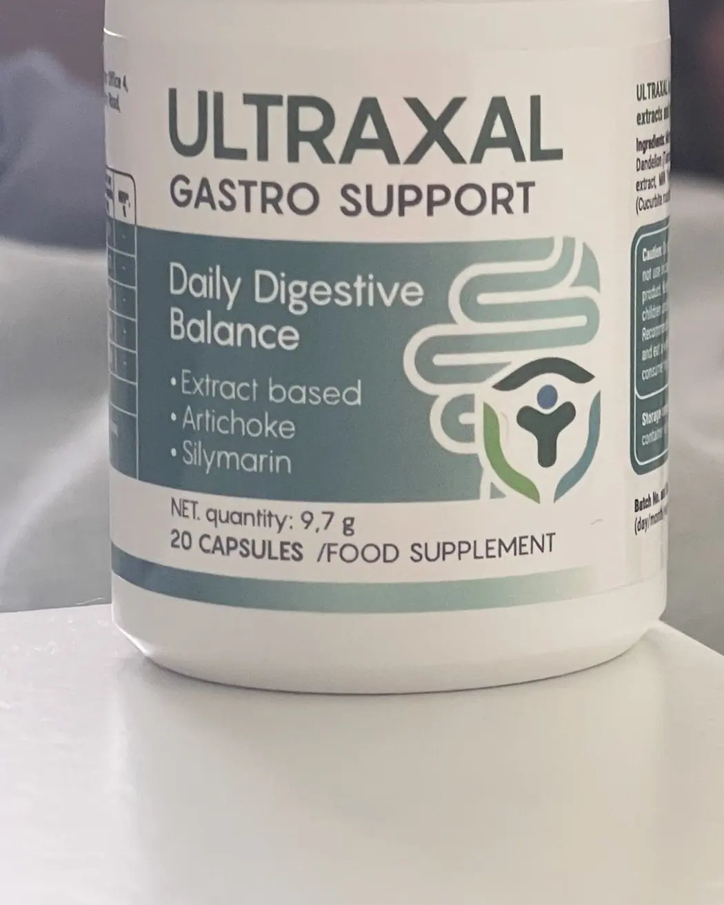 Foto della confezione di Ultraxal su un tavolo